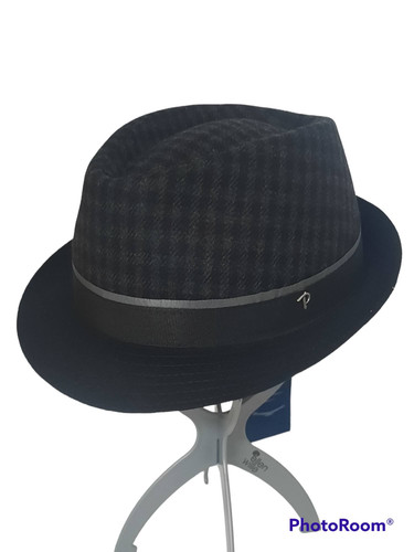 Cappello panizza river - cappello,