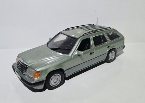 Minichamps mb mercedes - minichamps, 1:43
