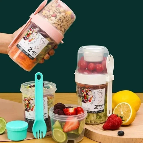 Tazza yogurt con - tazza, cucchiaio