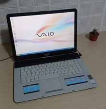 Notebook Sony VGN-FS215E con Windows XP (Intel Pentium M)(2GB DDR)(100GB)(15.4')
