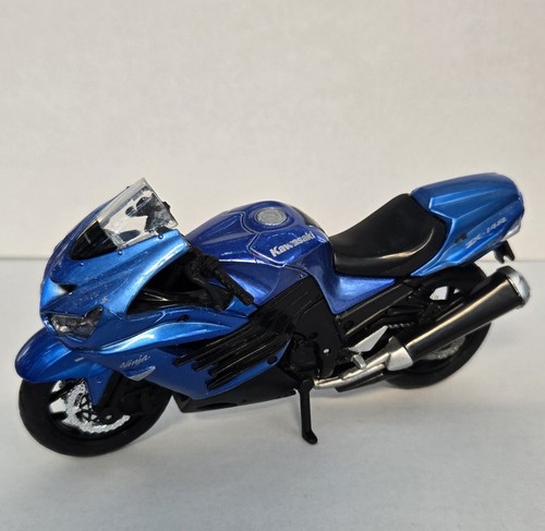 Moto sportiva kawasaki ninja - moto,