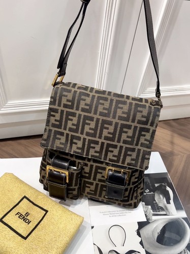 Fendi pre owned authentic - pre-owned,