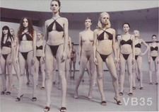 Vanessa BEECROFT- VB 35 - Show