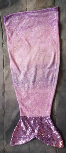 Coperta con paillettes - coda, di