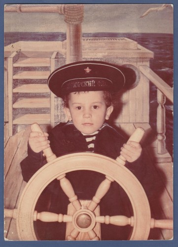 Bellissimo ragazzo marinaio - , al