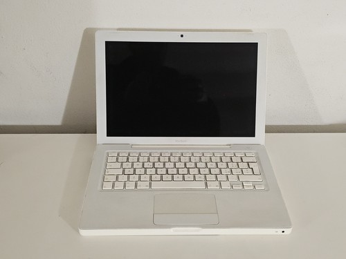 Apple macbook unibody - macbook, model