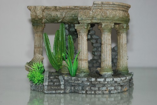 Acquario dettagliato grande - dettagliato,