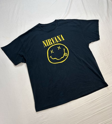 Vtg nirvana y2k smiley band - nirvana,