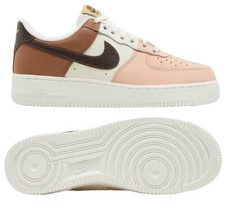 Nike Air Force 1 07' LV8