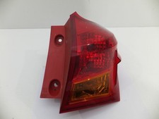 FARO POSTERIORE TOYOTA AURIS