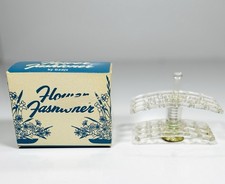 Vintage Flower Fashioner