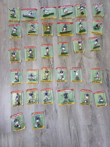 Important lot figurines - important, 32