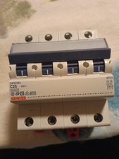 interruttore gewiss magnetotermico 4 poli 25A