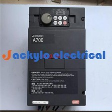 Inverter usato FR-A740-2.2K-CHT A700 Mitsubishi via FedEx o DHL