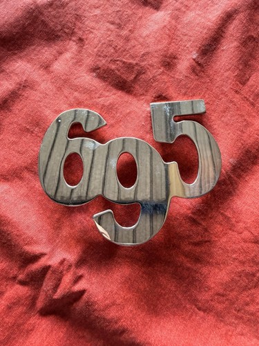 Scritta cromata 695 per cofano - per,