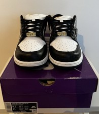 Nike SB Dunk Low Supreme Stars