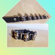 Bracciale Nero Con Teschi Punk