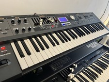 Roland VR-09 Combo Synth