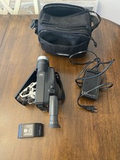 Videocamera VHS-C compatta JVC