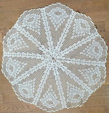 TOVAGLIA ROTONDA BEIGE fatta a mano all'uncinetto