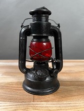 vecchia lampada a petrolio