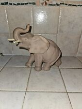 Elefante Cacciapuoti firmato