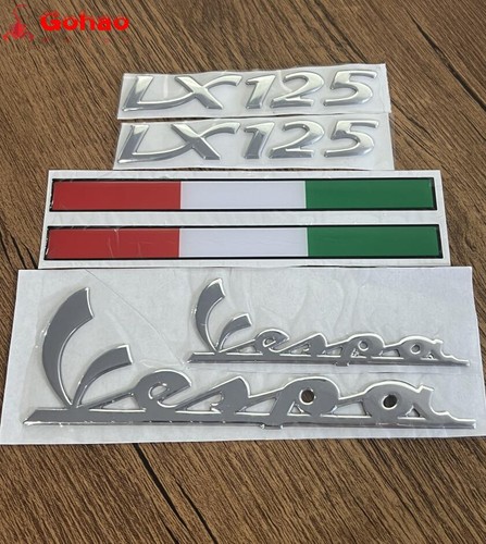 Silver fairing body badge - silver,