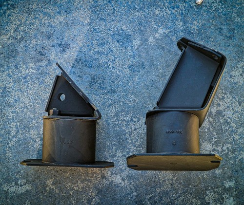 Coppia supporti motore - coppia,