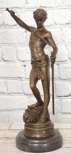 Statuina classica firmata