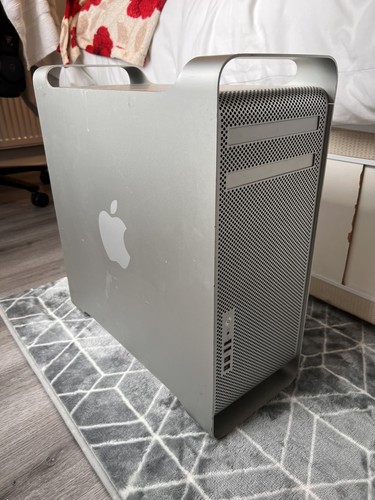 2010 apple mac pro - 🔥,