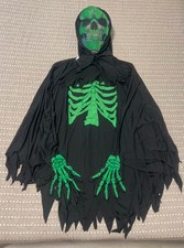 Costume-mantella per adulto in tessuto maglina - teschio nero-verde con guanti