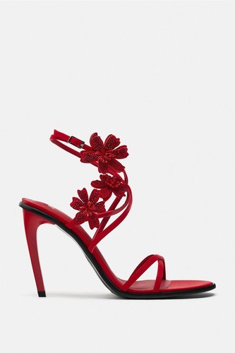Zara sandali floreali tacco