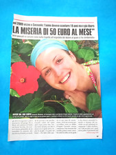 RITAGLIO DI GIORNALE GIALLO