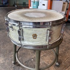 Tamburo rullante 8 lug vintage 1967 Ludwig Jazz Festival bianco perla marina 14x5 WMP