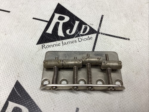 Ponte per chitarra basso - , stile