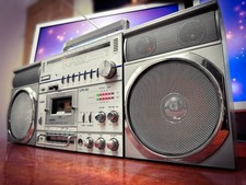 LASONIC SILVER BOOMBOX