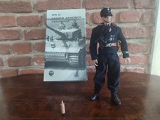 ACTION FIGURE 1/6 WW2   In the