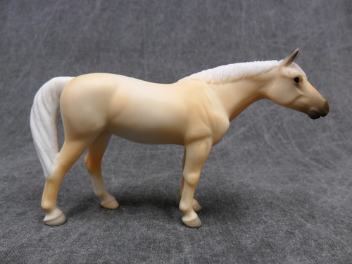 Breyer quarter horse 6226 - quarter,