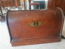 Macchina da cucire antica Singer