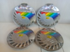 4 borchie copri cerchi universali da 13 pollici Uno Panda 127 112 Fiesta etc