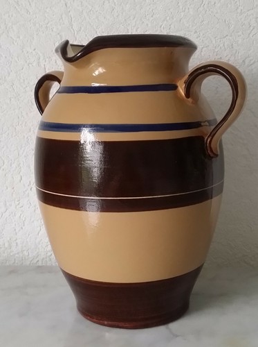 Più vecchi vaso con - vecchi,