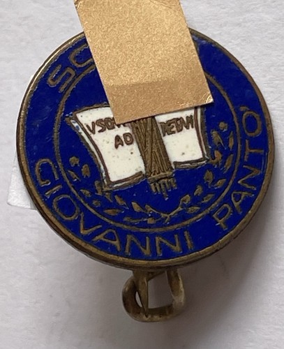 Distintivo scuola giovanni - distintivo,