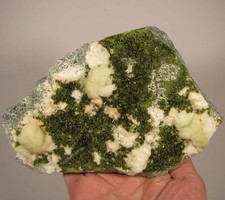 EPIDOTO verde 7" con grappolo