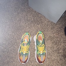 Versace Chain Reaction
