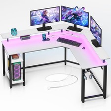 Scrivania Gaming a Forma di L con Luci LED, Prese di Alimentazione, Scrivania Angolare per Computer con S