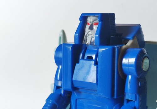 Transformers scourge robot - transformers,