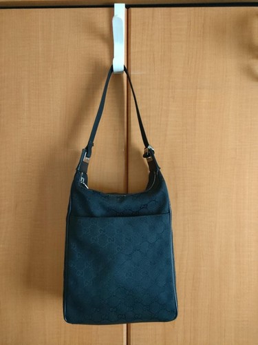 With dust bag very rare - bag., gucci