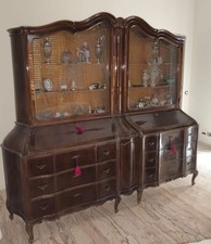 mobile soggiorno stile antico ante a vetrina con vetro decorato, cassetti e ante