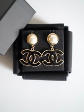 Auth chanel 2022 black enamel - auth,