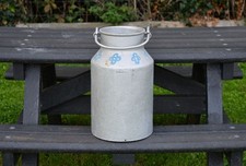 Vecchio lattiera vintage in